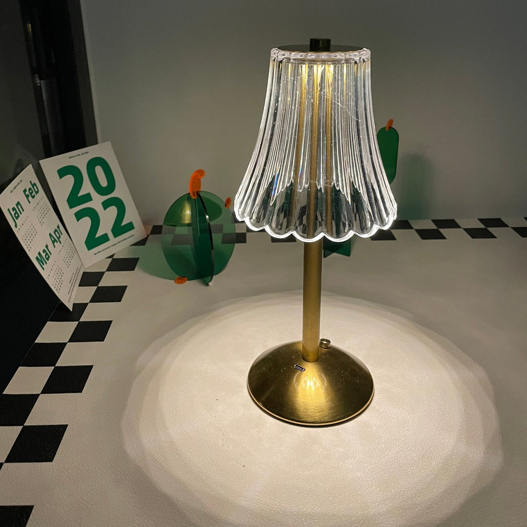 Lisslune | RadiantGold – Elegant Portable Table Lamp
