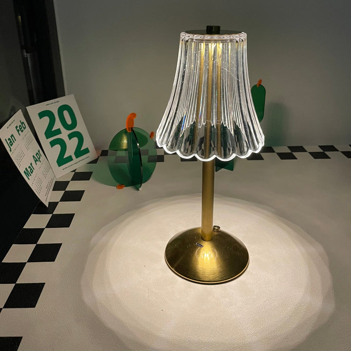 Lisslune | RadiantGold – Elegant Portable Table Lamp