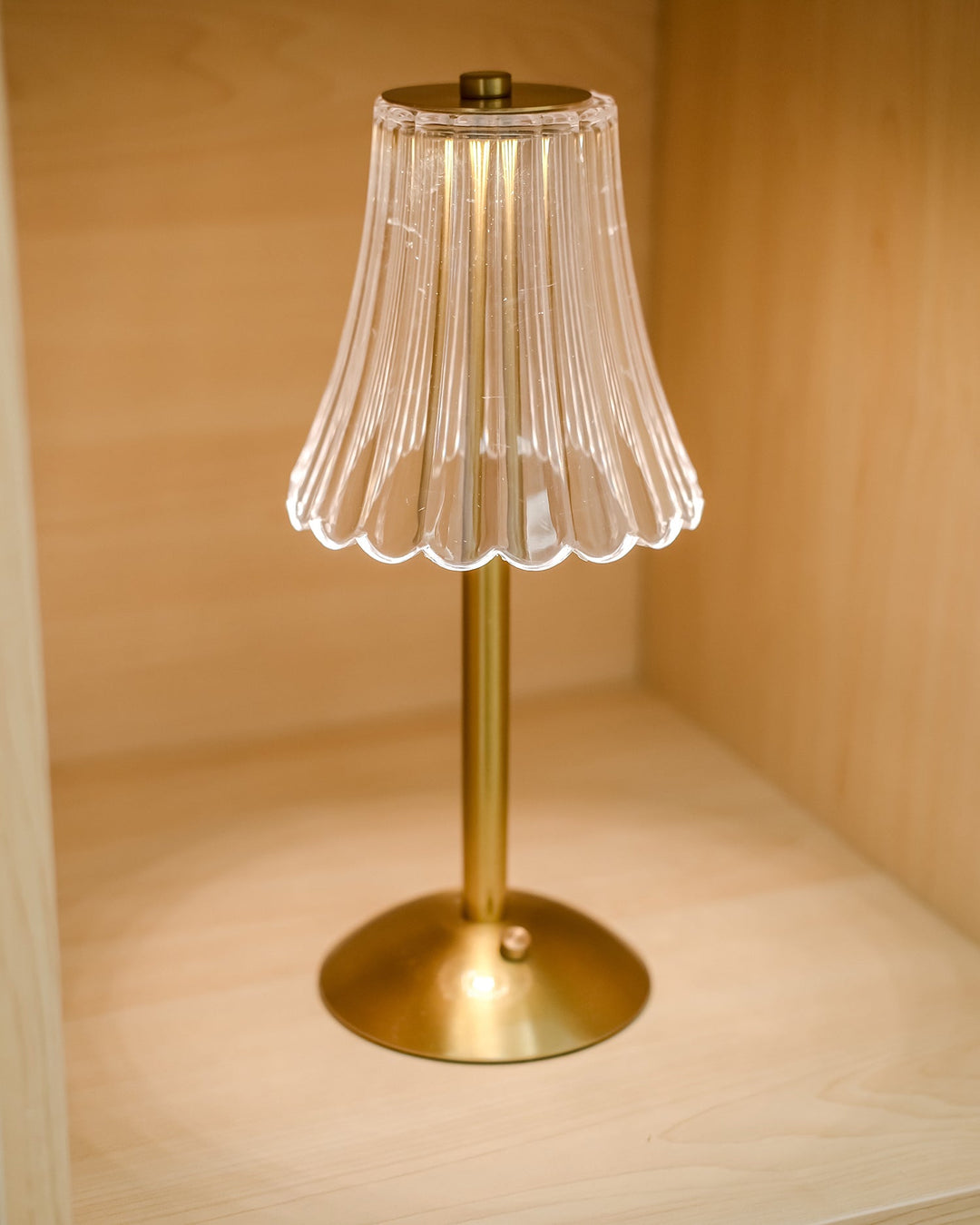 Lisslune | RadiantGold – Elegant Portable Table Lamp