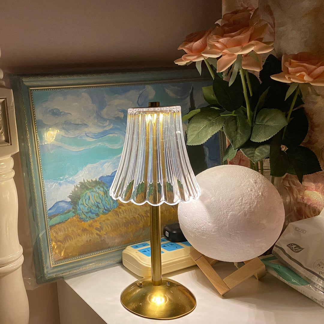Lisslune | RadiantGold – Elegant Portable Table Lamp