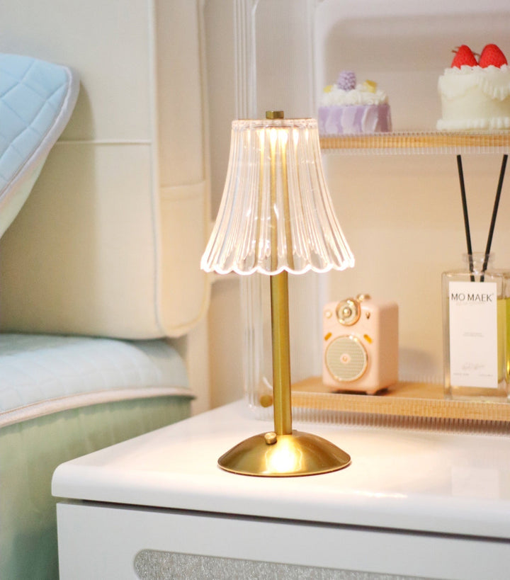 Lisslune | RadiantGold – Elegant Portable Table Lamp