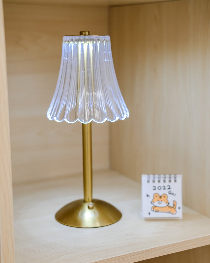 Lisslune | RadiantGold – Elegant Portable Table Lamp