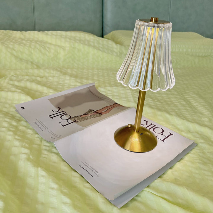 Lisslune | RadiantGold – Elegant Portable Table Lamp