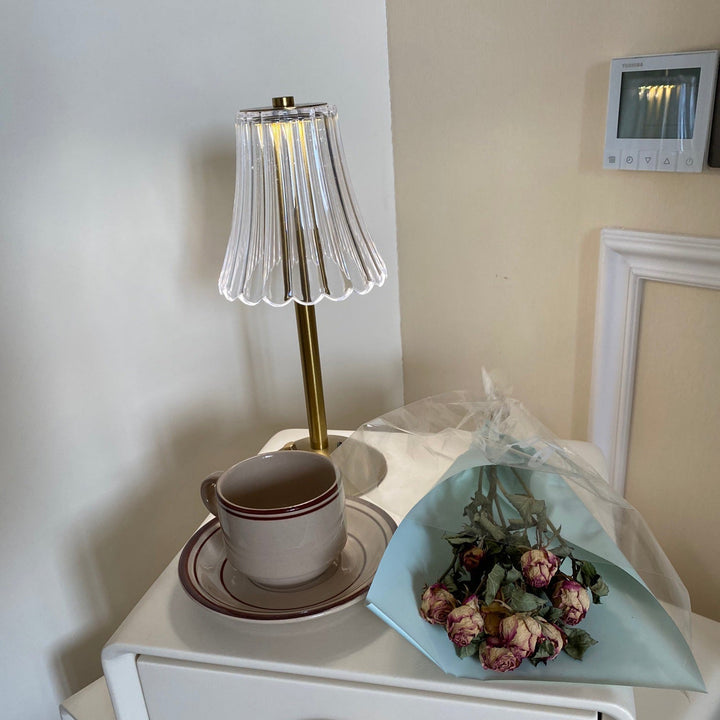 Lisslune | RadiantGold – Elegant Portable Table Lamp