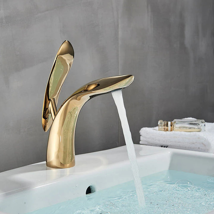 Lisslune | Luxurious modern bathroom faucet