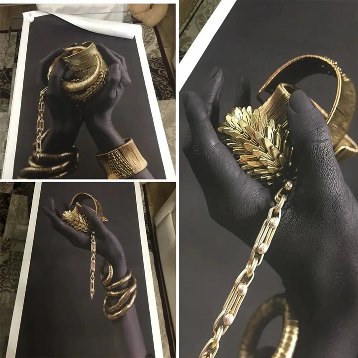 Lisslune | Golden Lady canvas art