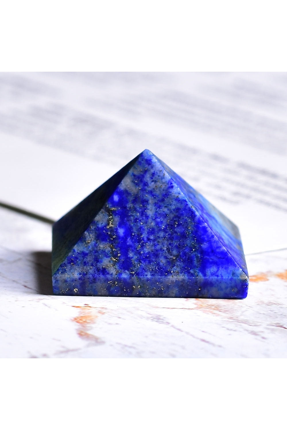 Lisslune | Healing Crystal Pyramid