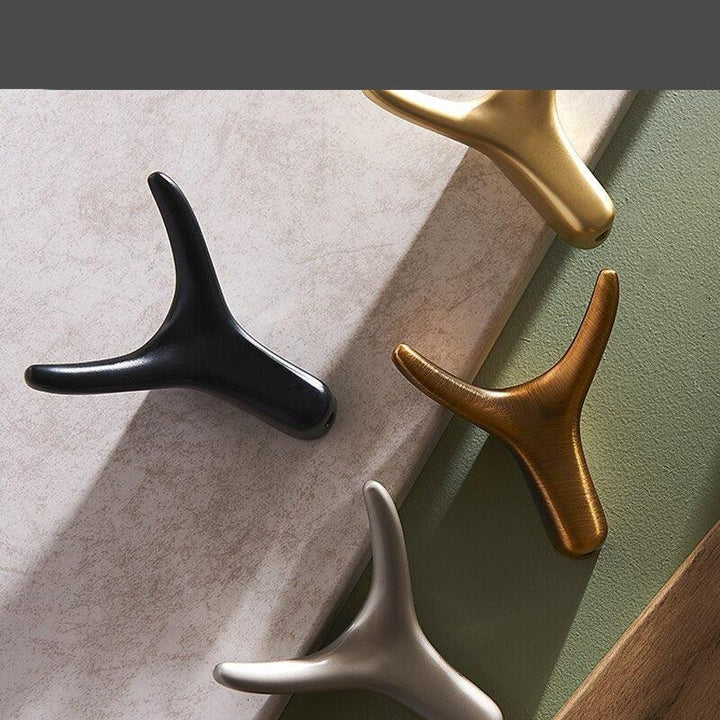 Lisslune | Chic Bull Head Wall Hook for Functional Home Organization in Various Designs