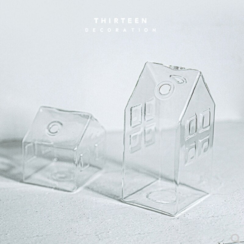Lisslune | Simple Mini House Glass Flower Vase