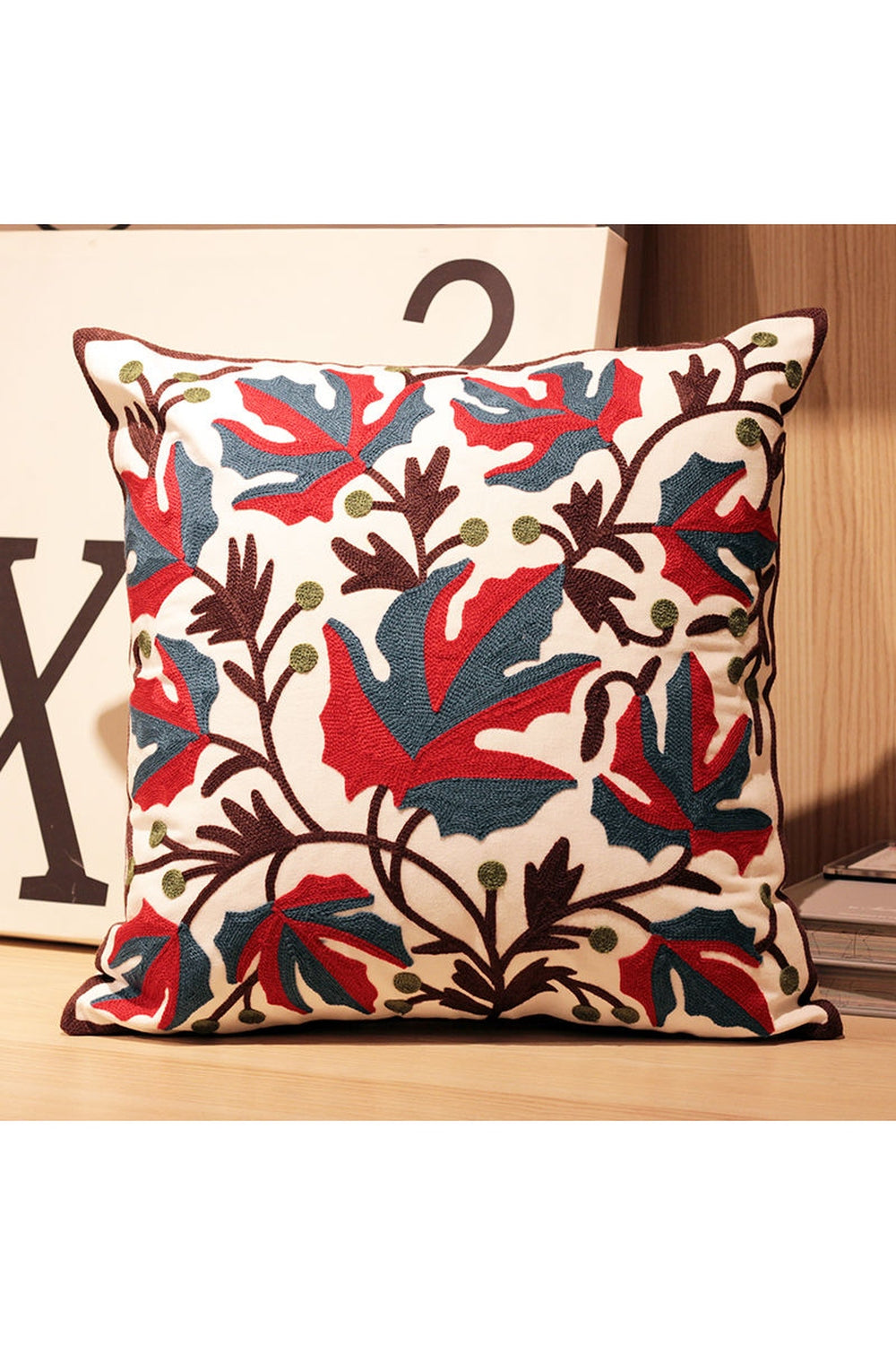 Lisslune | Flower Accent Cushion