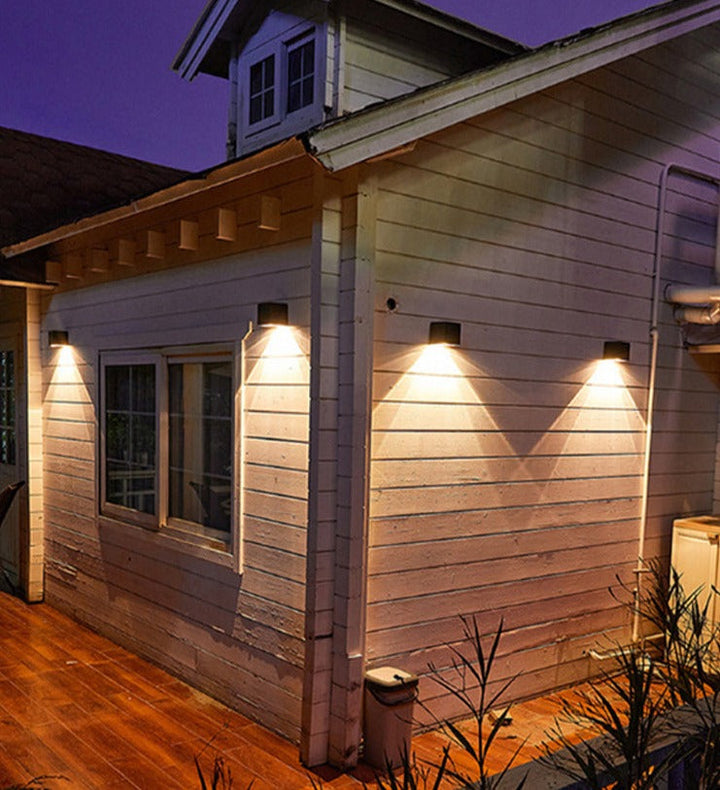 Lisslune | GlowBeam – Elegant Outdoor Wall Lamp for Mood Lighting