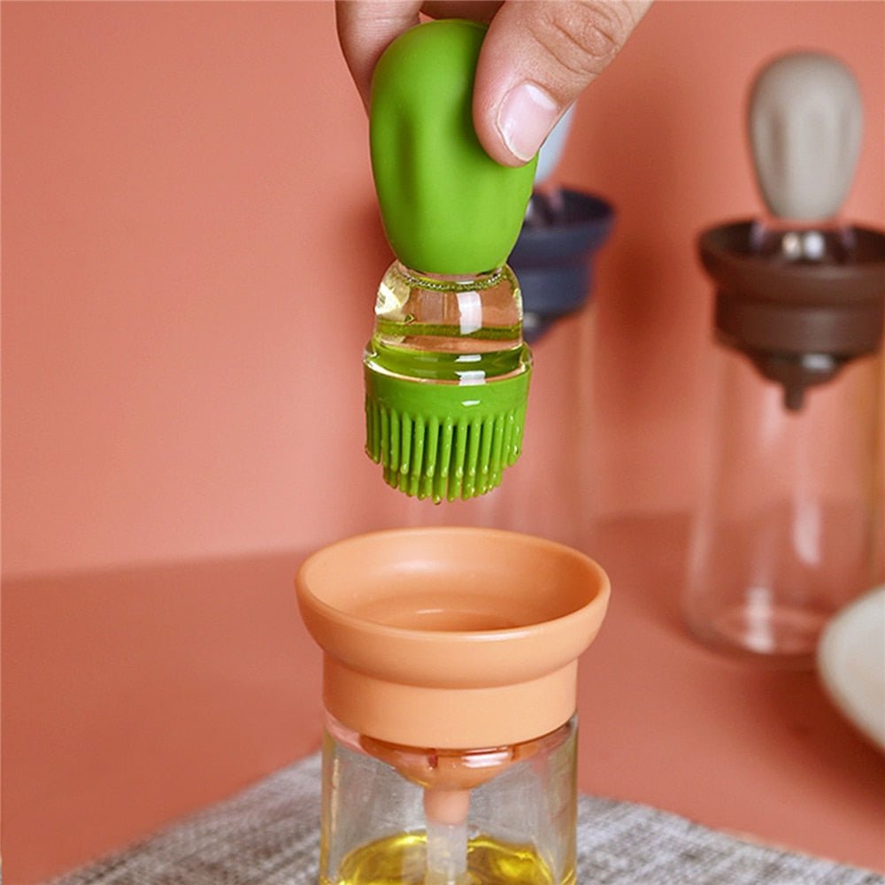 Lisslune | Oil bottle with dispenser & brush