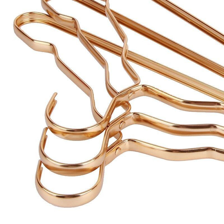 Lisslune | Vibrant 10-Pack Aluminum Alloy Hangers with Non-Slip Grip for Stylish Closet Organization