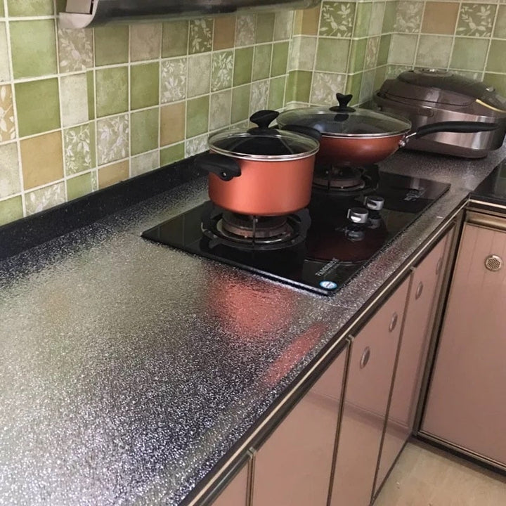 Lisslune | Self-adhesive kitchen foil against oil & fat splashes