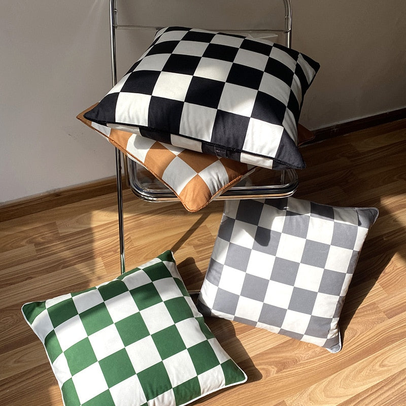 Lisslune | Skakternet Pillowcase – Stylish and Modern Design for Your Home