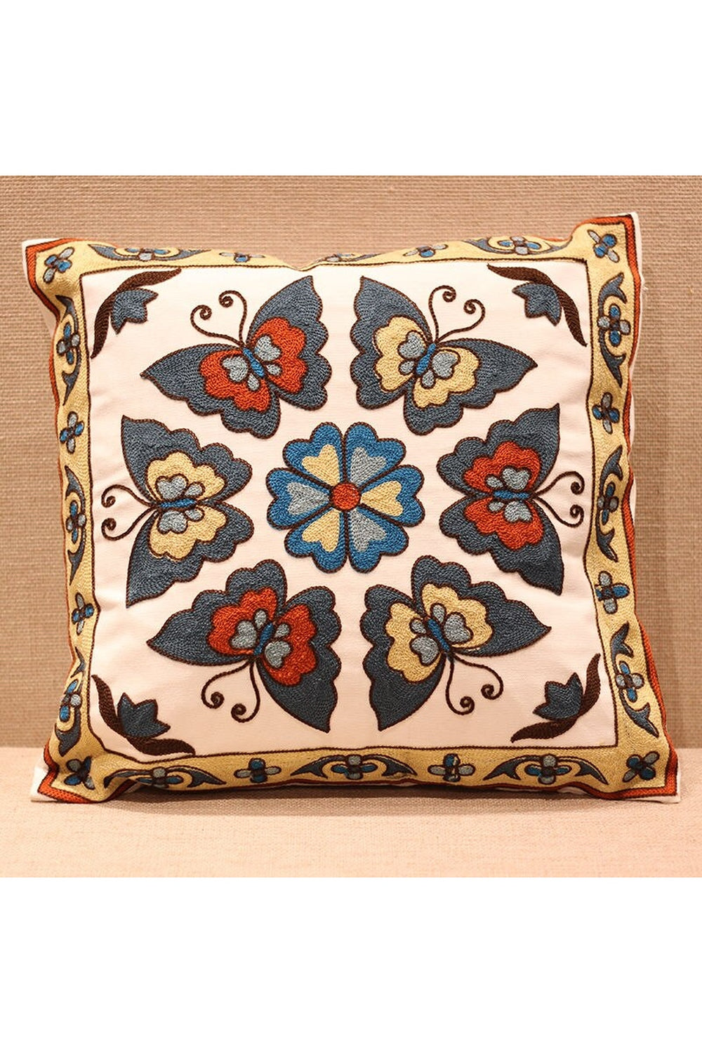Lisslune | Flower Accent Cushion