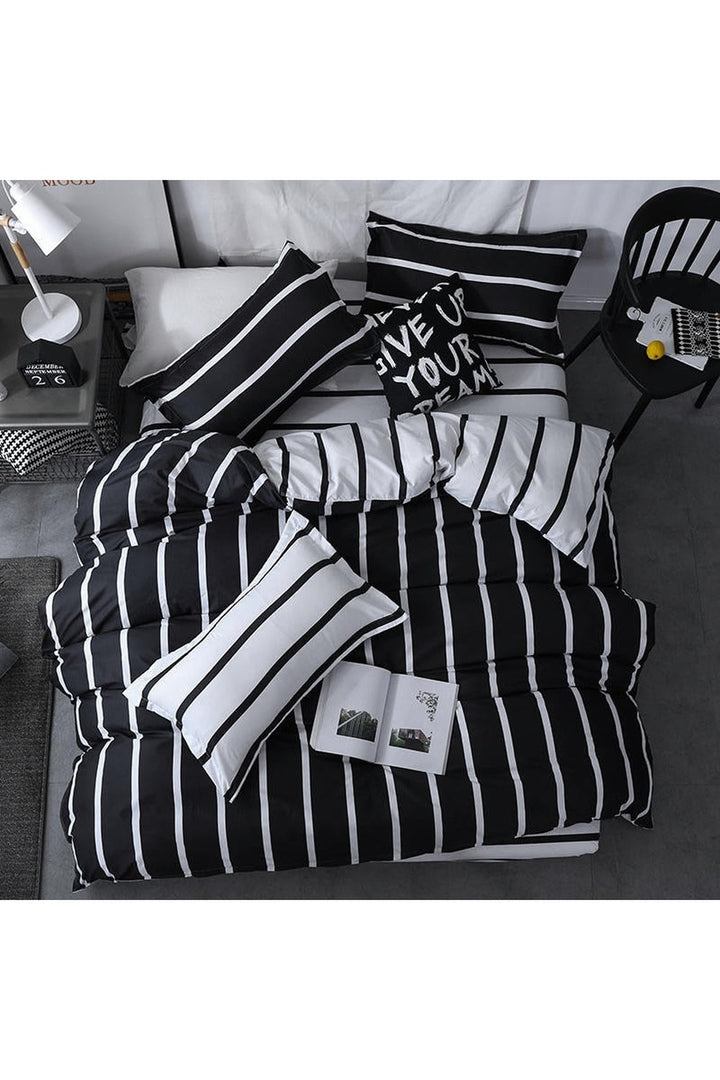 Lisslune | Girl Themed Bedding Set