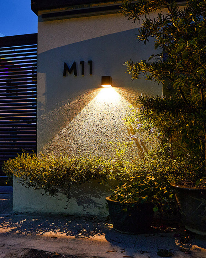 Lisslune | GlowBeam – Elegant Outdoor Wall Lamp for Mood Lighting