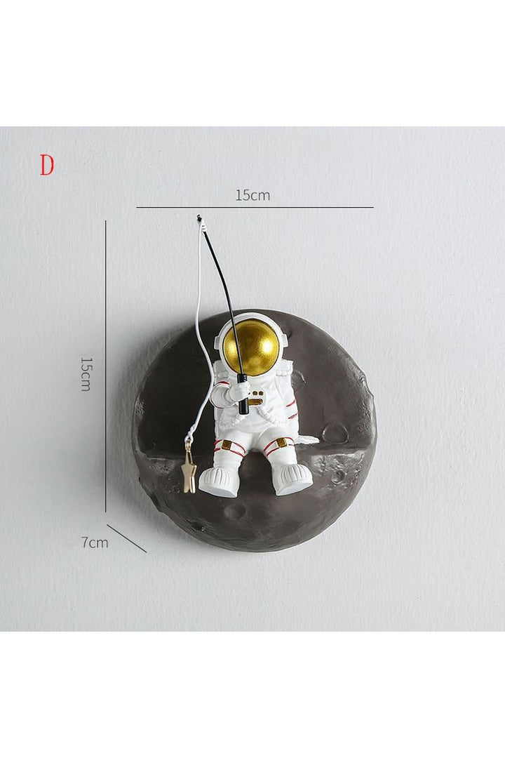 Lisslune | Astronaut Wall Art