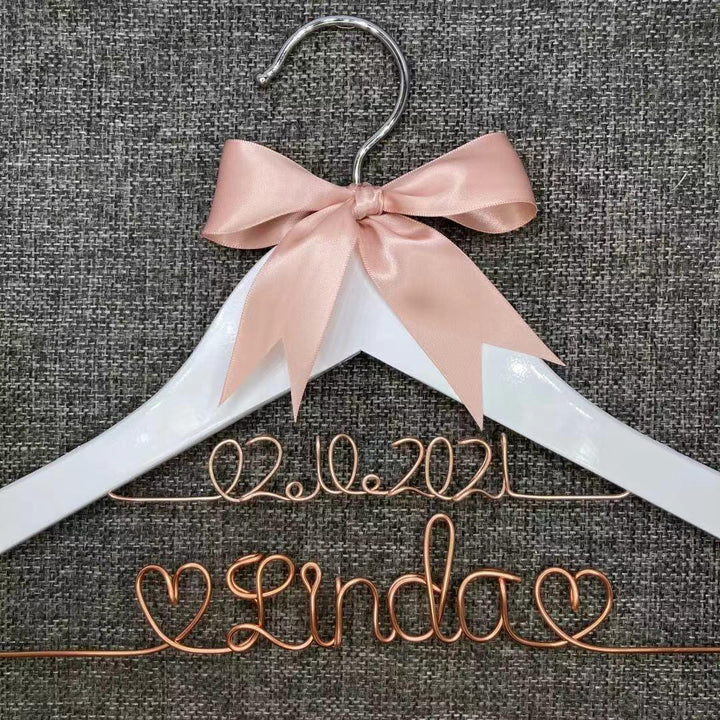 Lisslune | Custom Engraved Wooden Hanger for Bridesmaids - Unforgettable Keepsake for Bridesmaids