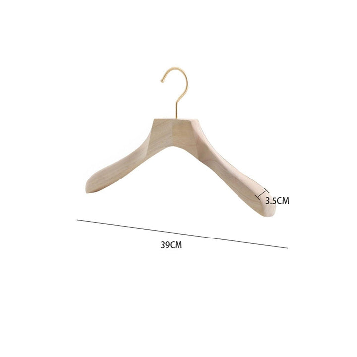 Lisslune | Luxurious cedarwood hanger with Japanese aesthetics for high-quality garment organization