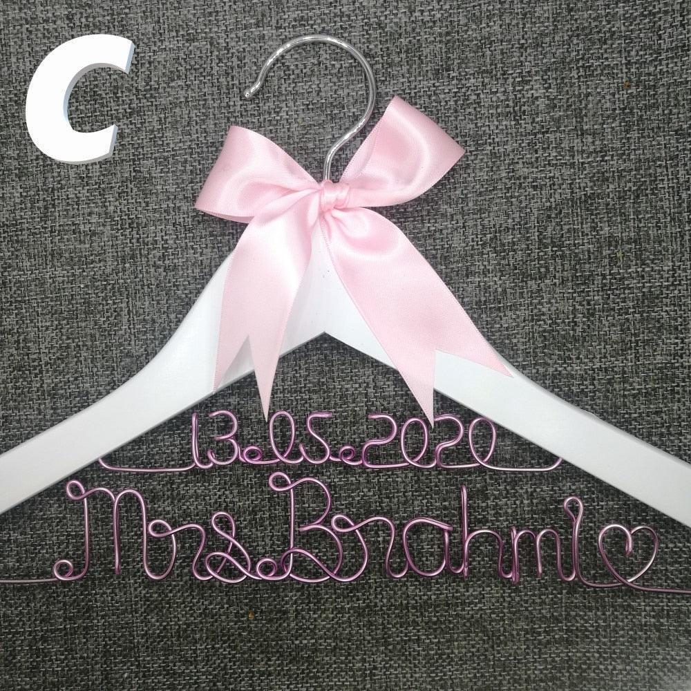 Lisslune | Custom Engraved Wooden Hanger for Bridesmaids - Unforgettable Keepsake for Bridesmaids
