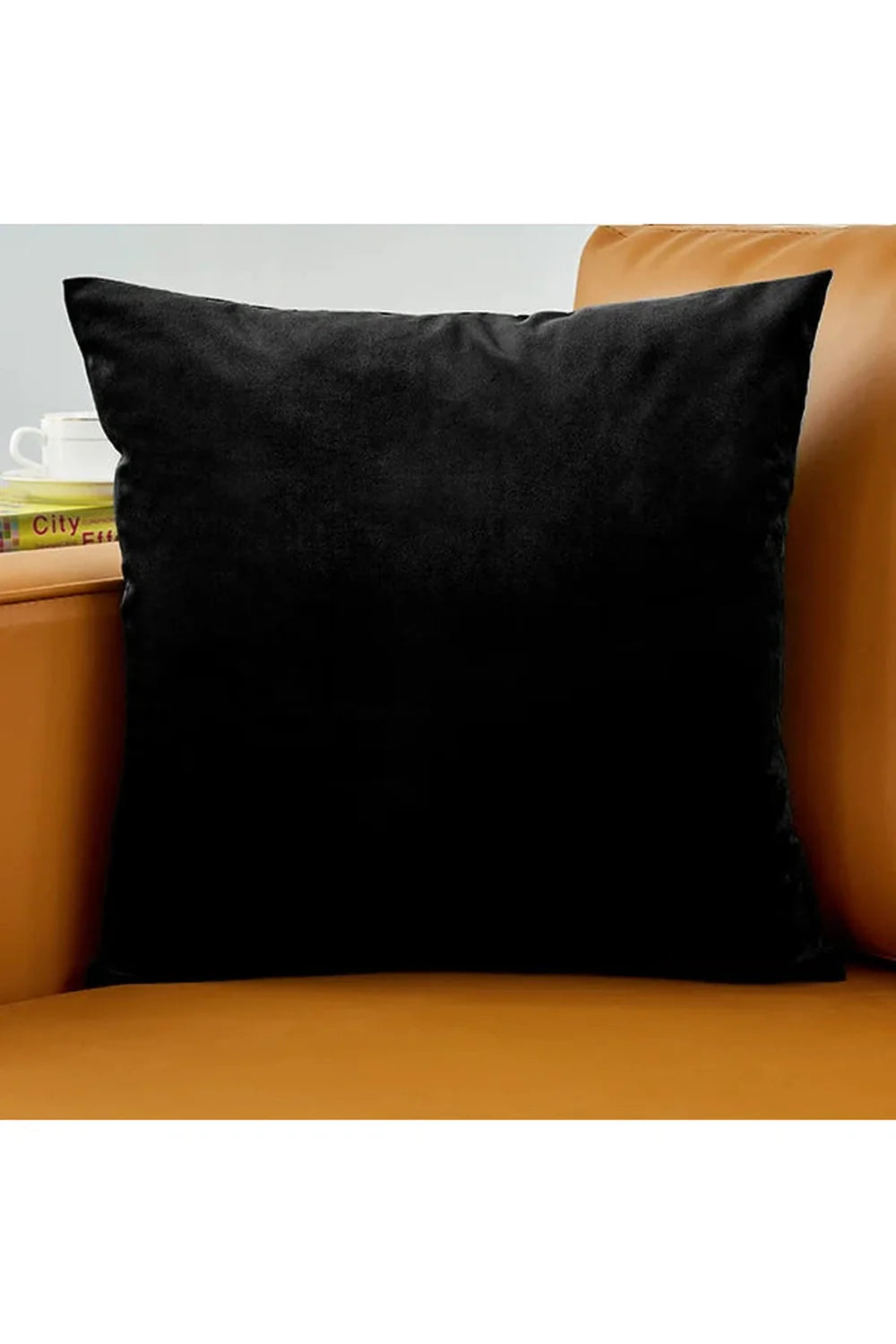 Lisslune | Beige velvet cushion cover