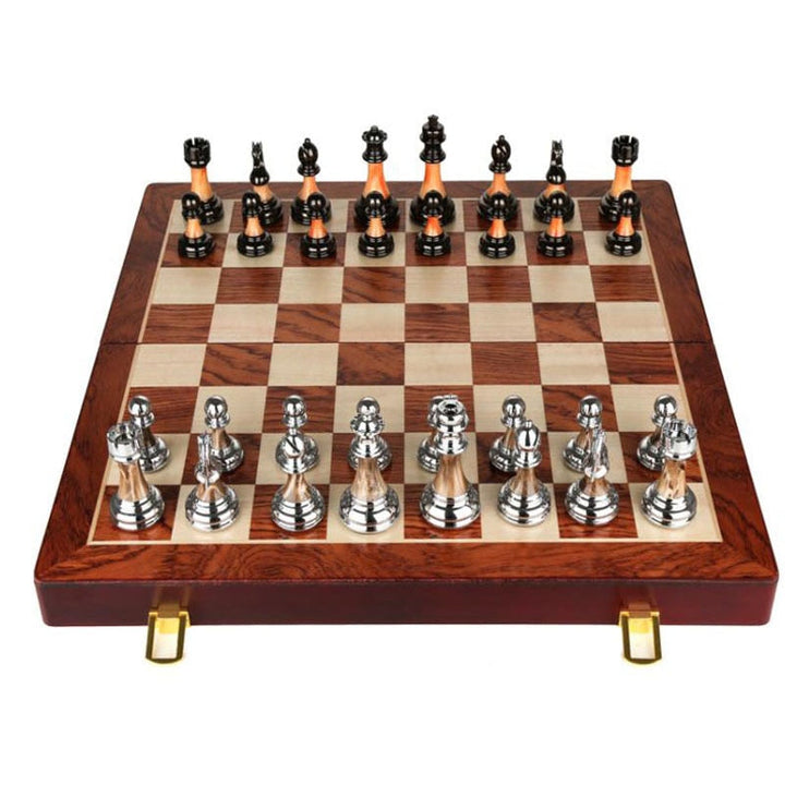 Lisslune | Luxurious chess set made of metal with a large 45 cm wooden board