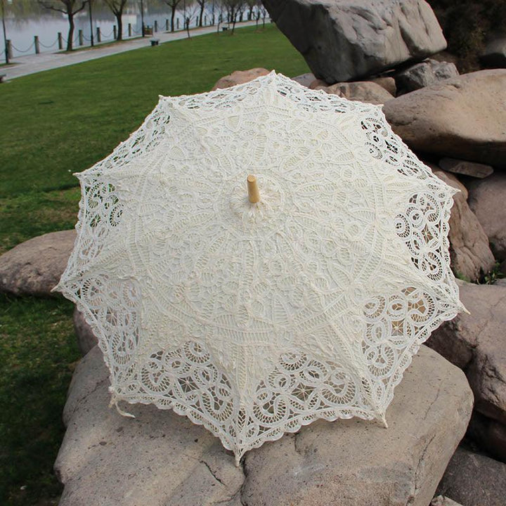 Lisslune | Timeless Victorian Lace Parasol: A Stunning Accessory for Outdoor Events