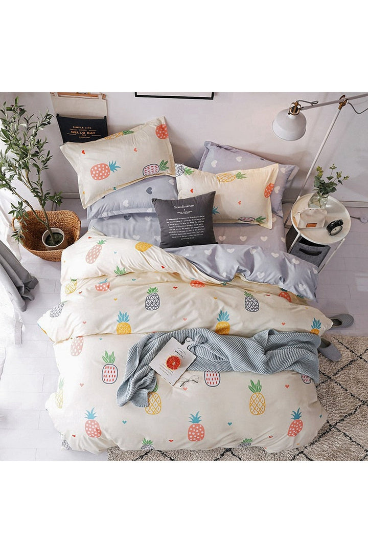 Lisslune | Girl Themed Bedding Set
