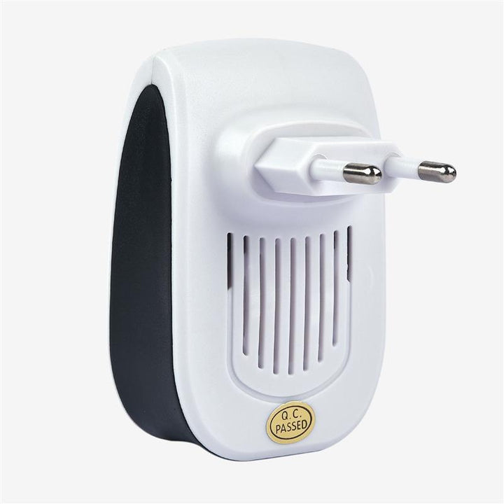 Lisslune | Electric insect protection and rodent defense for the socket