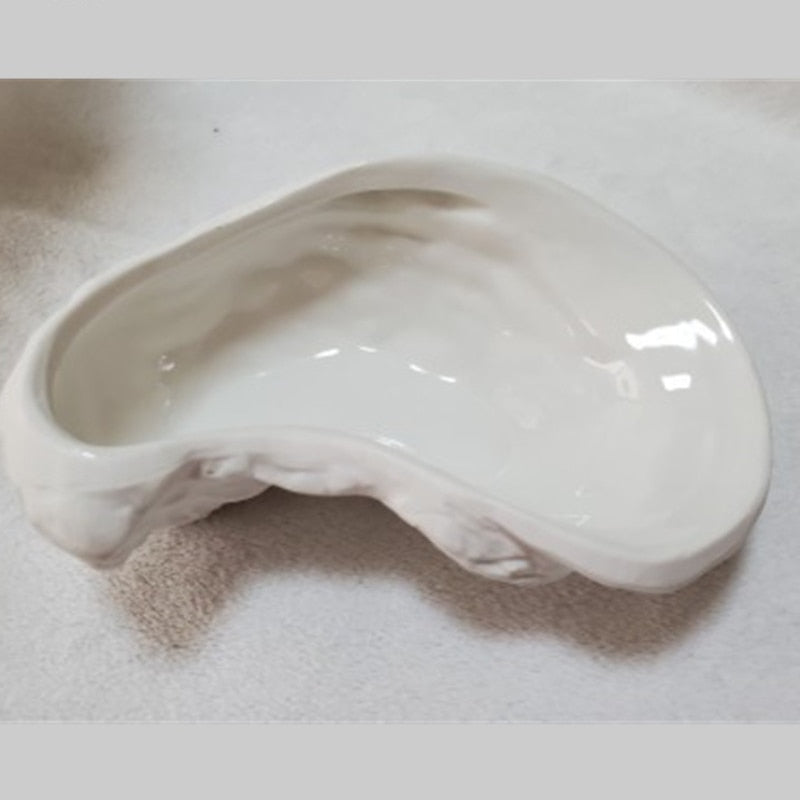 Lisslune | Oyster Shaped Ceramic Plate