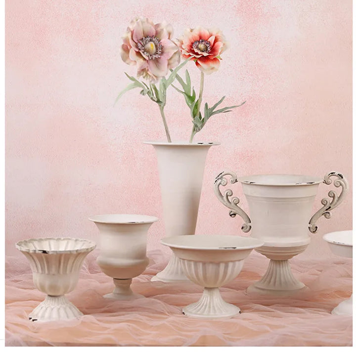 Lisslune | European Vintage Chalice Vase Made of Iron