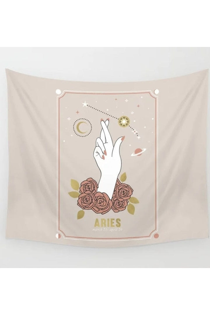 Lisslune | Sign-Themed Wall Hanging