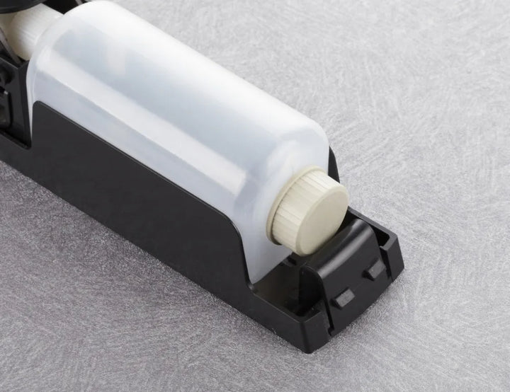 Lisslune | Wall-mounted shower dispenser