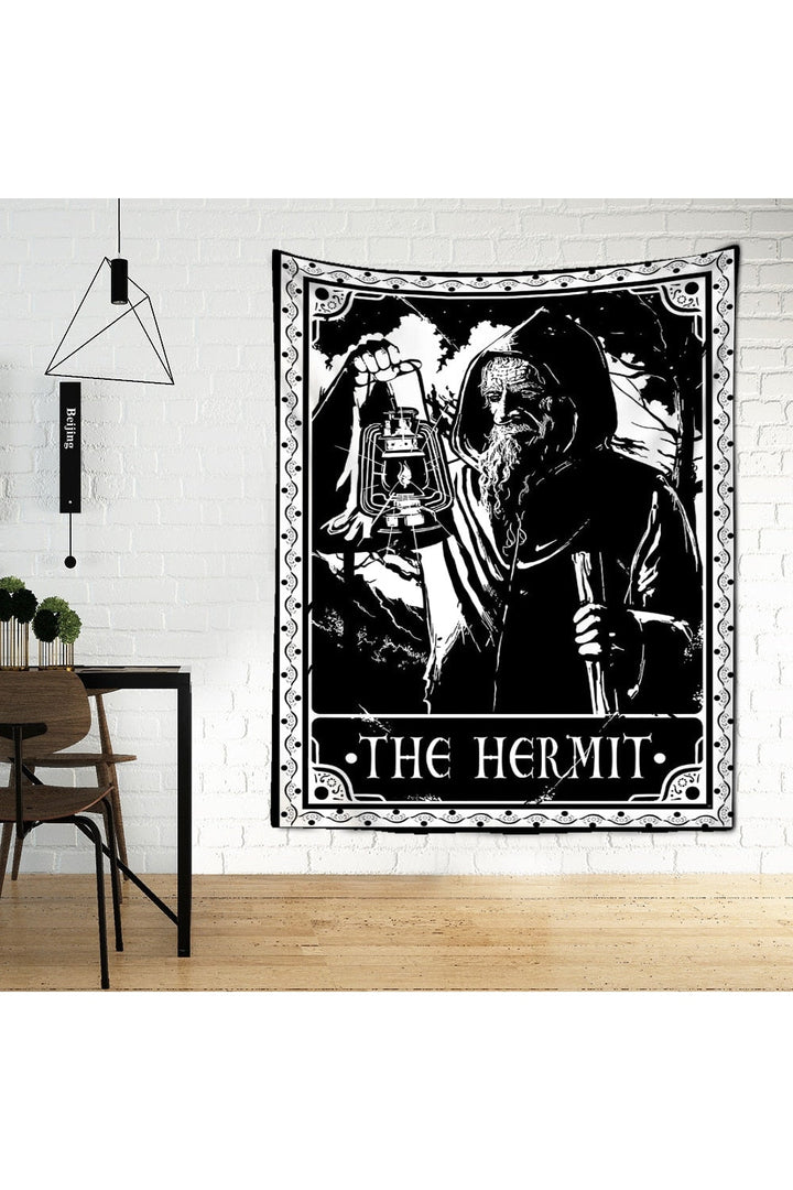 Lisslune | Grim Tarot Tapestry