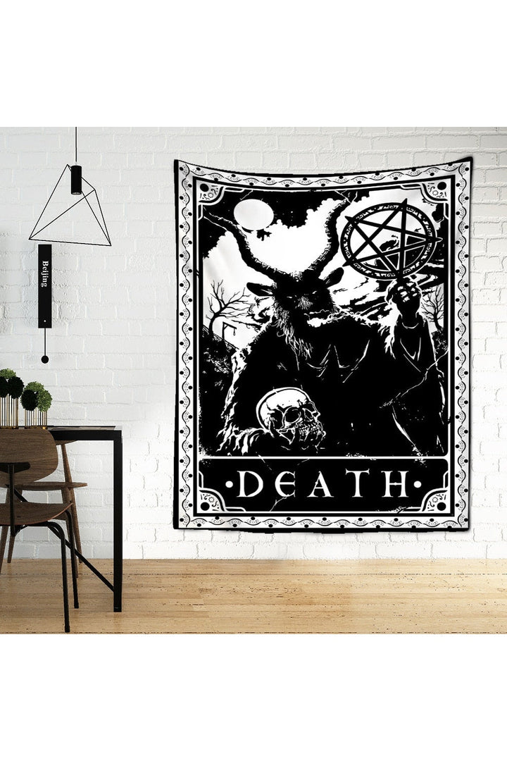 Lisslune | Grim Tarot Tapestry