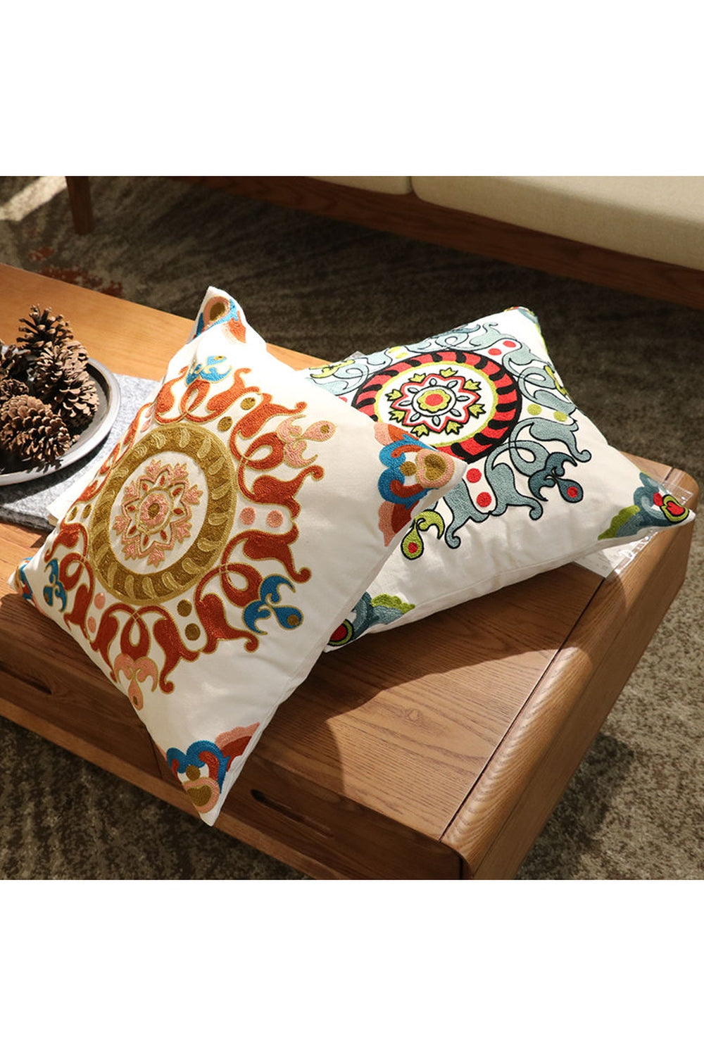 Lisslune | Flower Accent Cushion