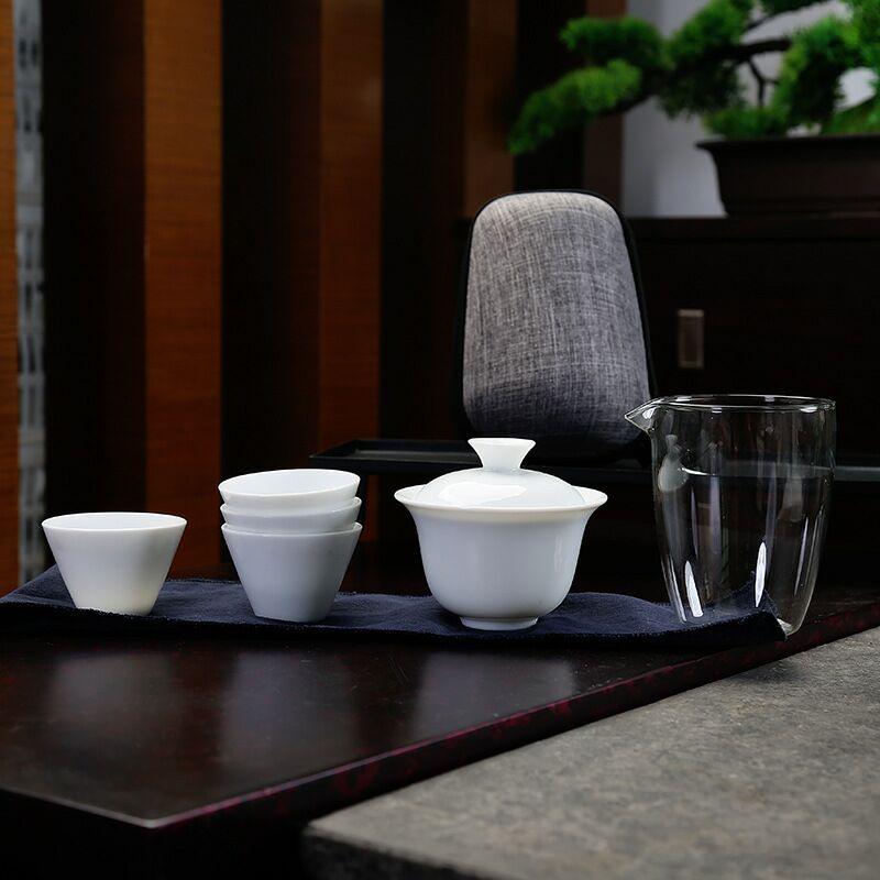 Lisslune | Zen Kung Fu Ceramic Gaiwan Tea Set with Carrying Bag: Enhance Your Tea Ceremony Experience