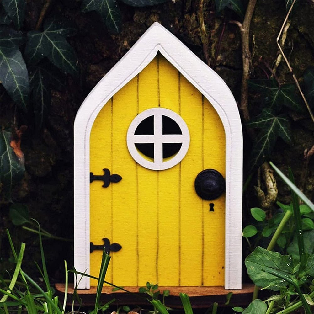 Lisslune | Miniature Elf Fairy & Gnome Door Garden Tree Decoration