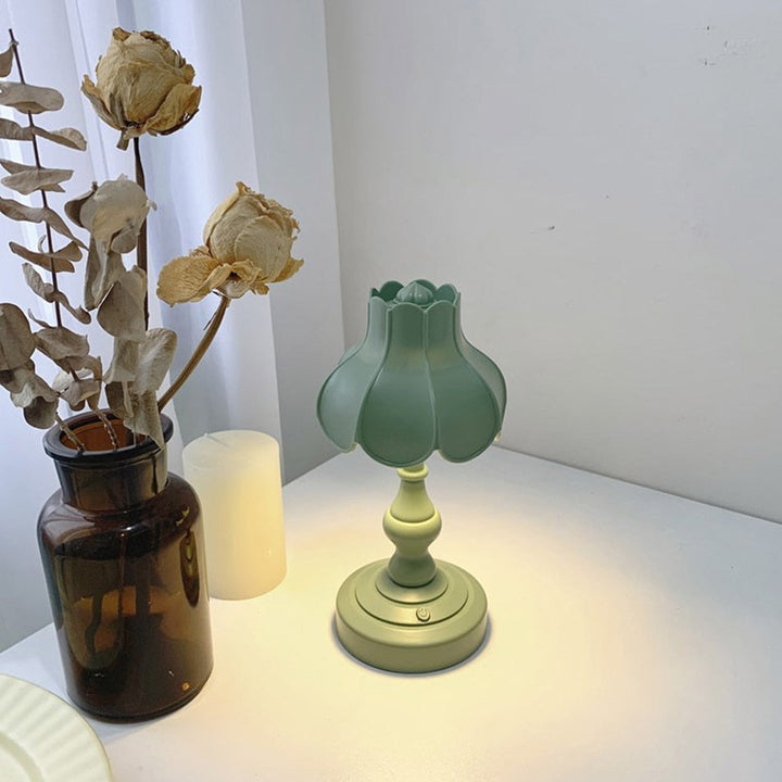 Lisslune | Retro Lotus Desktop Lamp