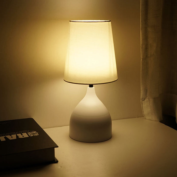 Lisslune | TrendyGlow – Contemporary LED Table Lamp for Bedroom Ambiance