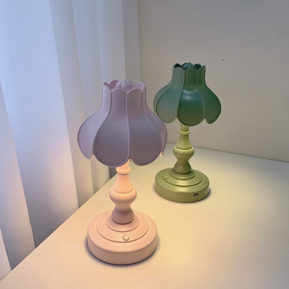 Lisslune | Retro Lotus Desktop Lamp