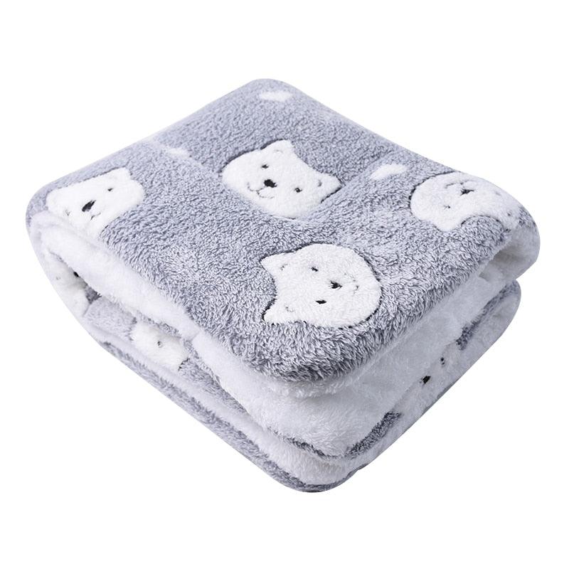 Lisslune | Plush Coral Velvet Pet Blanket - Ultimate Comfort for Dogs and Cats