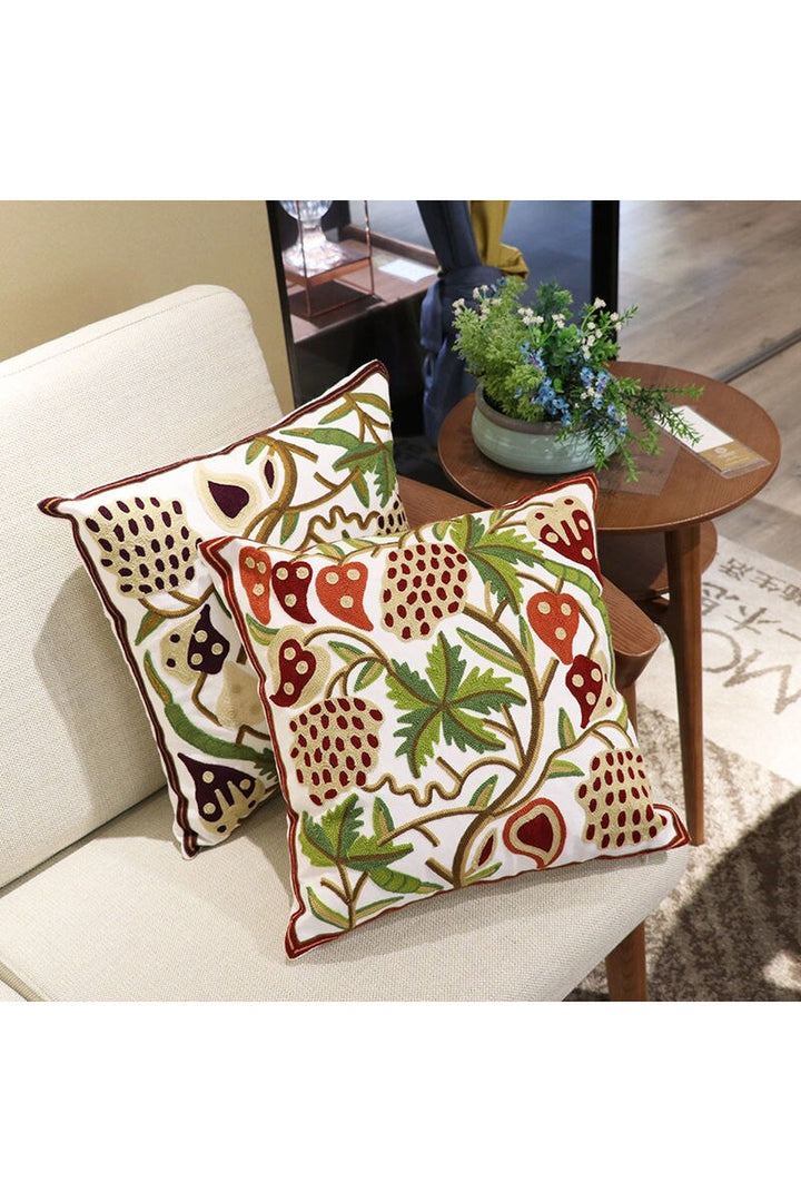 Lisslune | Flower Accent Cushion