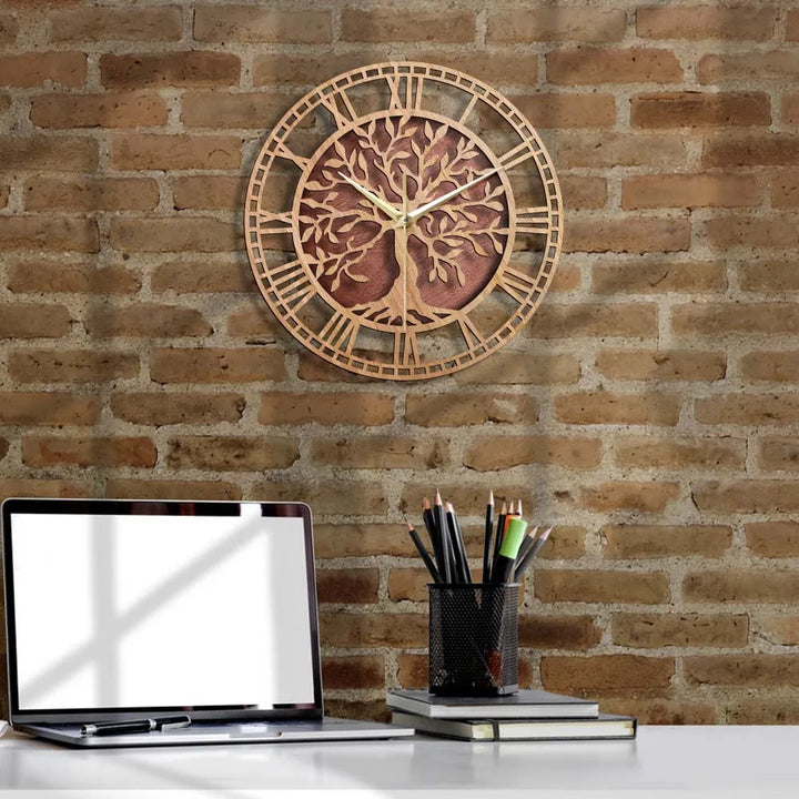 Lisslune | WoodArt | Rustic wall clock made of wood in vintage style