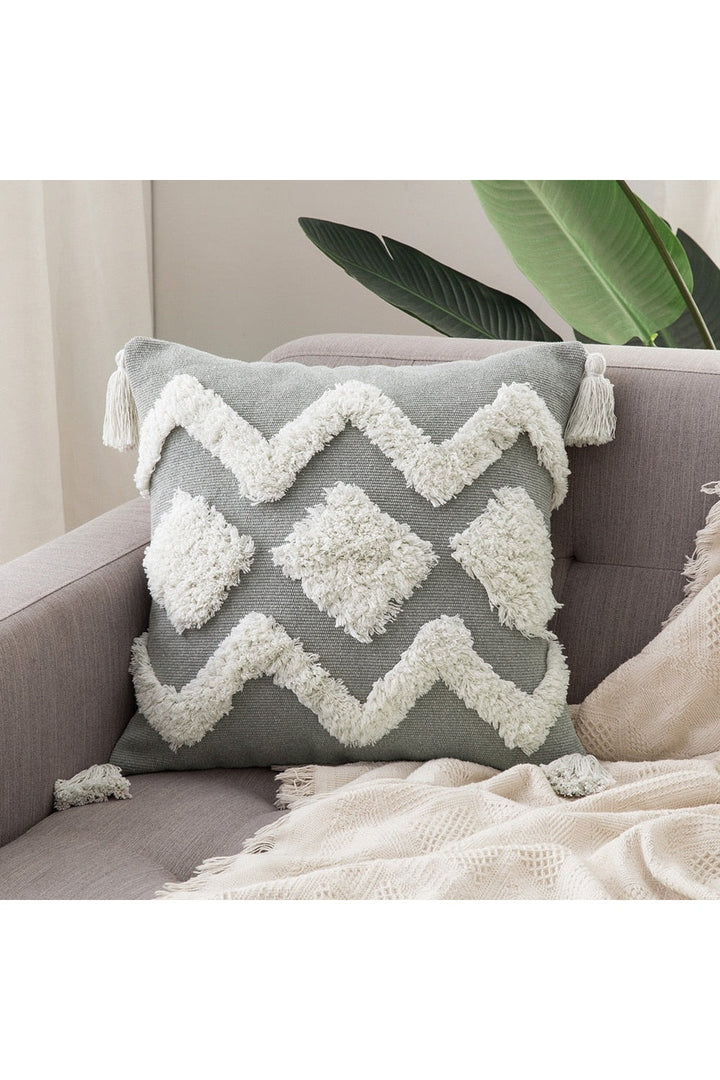 Lisslune | tufted cushion cover