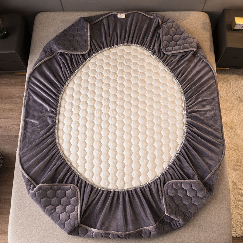 Lisslune | Elegant Velvet Thick Mattress Cover