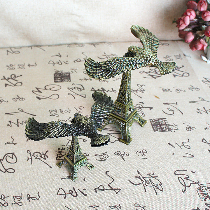 Lisslune | Retro Eagle Tower Balance Figurines