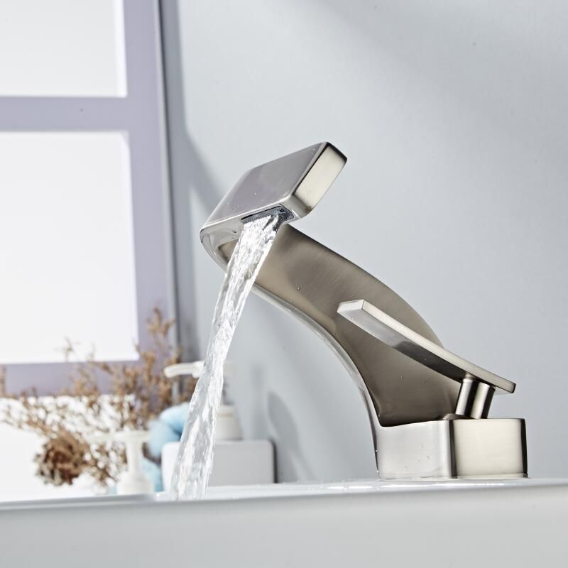 Lisslune | AquaArc Modern Kitchen Faucet